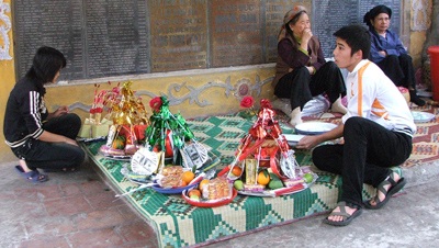 “Hóa vàng” hàng tỷ đồng trả nợ Bà Chúa Kho - 1