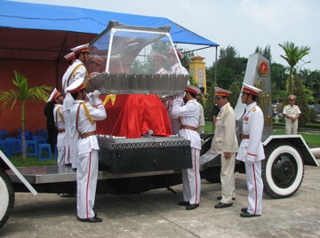 Thương tiếc tiễn đưa Thượng tướng Hoàng Minh Thảo - 3