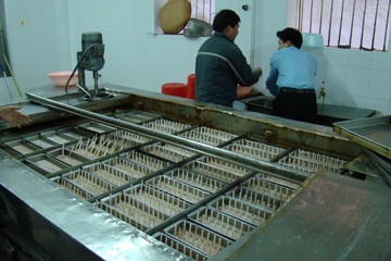 Nội bộ bất đồng, kem Tràng Tiền "đắp chiếu" - 2 Nội bộ bất đồng, kem Tràng Tiền "đắp chiếu" - 2