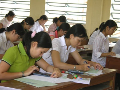 Bị cận có được đăng ký thi ĐH, CĐ? - 1 Bị cận có được đăng ký thi ĐH, CĐ? - 1