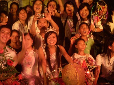 Những tấm lòng “Tỏa sáng đêm rằm” - 5