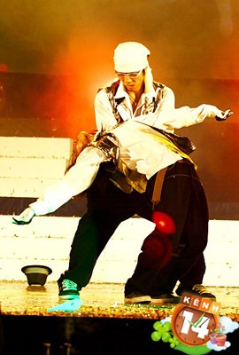 Doo Doo Clan “nhảy” đến Hồng Kông - 4 Doo Doo Clan “nhảy” đến Hồng Kông - 4