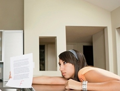 Nữ sinh thất học gánh hậu quả nặng nề - 1