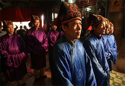 Lễ hội pháo Đồng Kỵ: Rước pháo giả, đốt pháo thật - 10 Lễ hội pháo Đồng Kỵ: Rước pháo giả, đốt pháo thật - 10