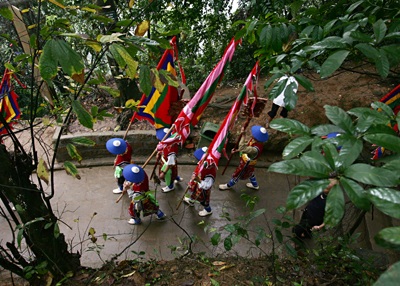 Linh thiêng lễ dâng hương, nô nức ngày chính hội - 2