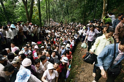 Linh thiêng lễ dâng hương, nô nức ngày chính hội - 4