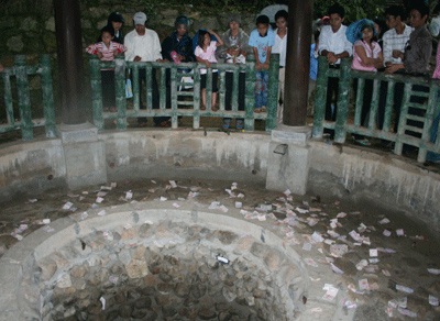 Rác “tập kích” lễ hội đền Hùng - 4