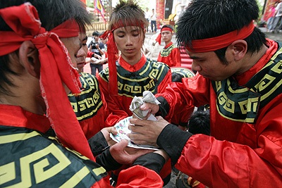 Độc đáo cuộc thi thổi cơm, luộc gà - 10 Độc đáo cuộc thi thổi cơm, luộc gà - 10