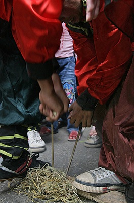 Độc đáo cuộc thi thổi cơm, luộc gà - 2 Độc đáo cuộc thi thổi cơm, luộc gà - 2