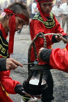 Độc đáo cuộc thi thổi cơm, luộc gà - 9 Độc đáo cuộc thi thổi cơm, luộc gà - 9