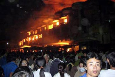 Xét xử vụ cháy chợ Lớn Quy Nhơn với 800 bị hại - 1 Xét xử vụ cháy chợ Lớn Quy Nhơn với 800 bị hại - 1