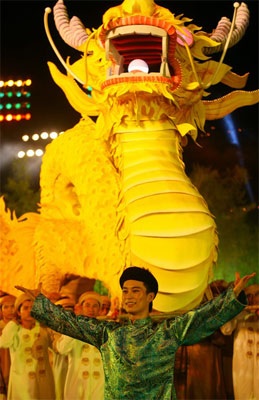 Đêm chia tay mộc mạc và giản dị - 11