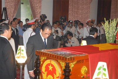 Hàng chục nghìn người viếng cố Thủ tướng Võ Văn Kiệt - 5