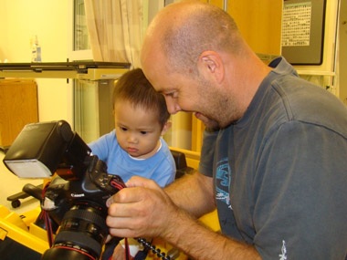 Phùng Thiện Nhân - Viết tiếp câu chuyện cổ tích trên đất Mỹ - 6