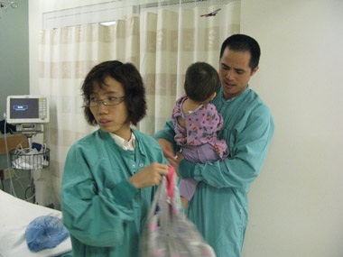 Phùng Thiện Nhân - Viết tiếp câu chuyện cổ tích trên đất Mỹ - 4