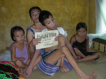 Quỹ nhân ái đến với các cảnh đời ở Quảng Trị - 2