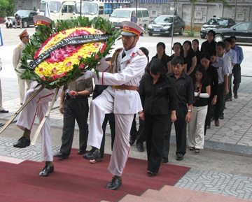 Lễ viếng Thượng tướng, Giáo sư Hoàng Minh Thảo - 4