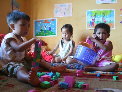 Một ngày với bé Hảo tại trại trẻ mồ côi - 3