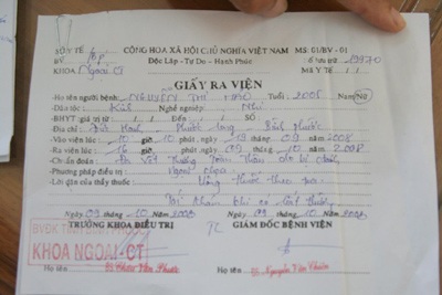 Ngày mai, bé Hảo về trại trẻ mồ côi  - 1