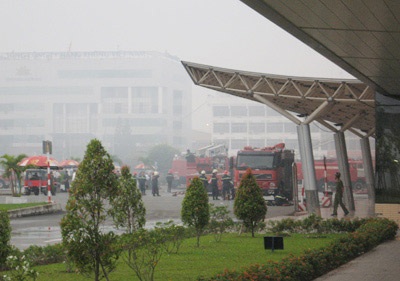 Cháy nhà ga sân bay Tân Sơn Nhất - 1
