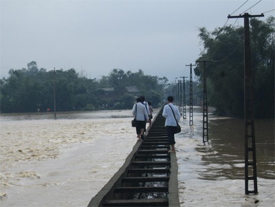 Xứ Nghệ ngập trắng nước, thiệt hại nặng do mưa lũ - 4