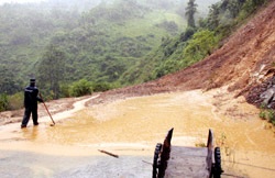 8 người chết và mất tích vì mưa lũ ở Bắc Kạn - 5