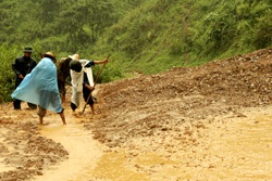 8 người chết và mất tích vì mưa lũ ở Bắc Kạn - 1