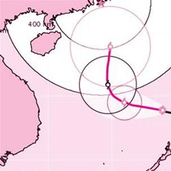 Không có chuyện bão Chanchu "đột ngột đổi hướng" - 3