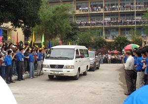 Bill Gates trong vòng vây của sinh viên - 3
