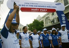 Đi bộ vì trẻ em nghèo hiếu học - 6