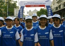 Đi bộ vì trẻ em nghèo hiếu học - 7