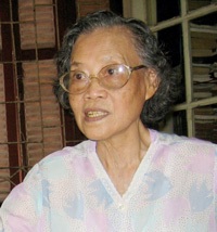 Hai thiếu nữ kéo cờ trong lễ Tuyên ngôn Độc lập - 2