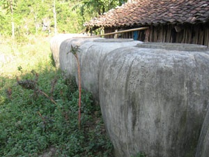 Một ngày ở nơi nước quý hơn vàng - 1