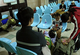 Sân ga đêm cuối năm - 2 Sân ga đêm cuối năm - 2