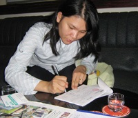 Tiếp tục nhận sự trợ giúp của độc giả và trao thuốc tại các BV - 5