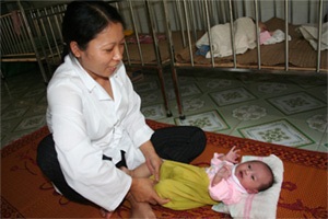 Góp bầu sữa cho trẻ bị bỏ rơi  - 1