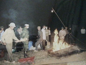 “Tắm” cho người chết - 1