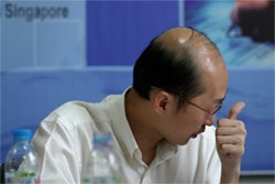 Giao lưu trực tuyến: Những căn bệnh tiềm ẩn của giới văn phòng - 10