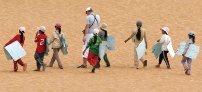 Tuổi thơ miền gió cát - 6