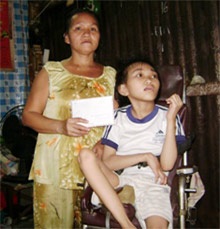 Bạn đọc ủng hộ cho ông Tốt, anh Bích  - 1