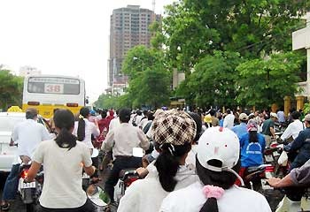 Chùm ảnh ngày đầu tiên thi đại học - 1