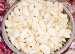 Cà phê, bún, tỏi... đều "dính" hóa chất độc hại - 1 Cà phê, bún, tỏi... đều "dính" hóa chất độc hại - 1