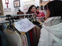 Bát nháo chất lượng hàng hóa hội chợ xuân - 1