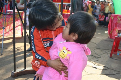 Những hình ảnh day dứt tại phiên xử vụ bạo hành cháu Hảo - 6