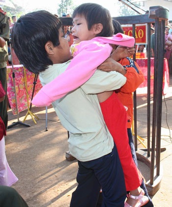 Những hình ảnh day dứt tại phiên xử vụ bạo hành cháu Hảo - 5