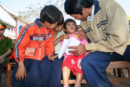 Những hình ảnh day dứt tại phiên xử vụ bạo hành cháu Hảo - 4