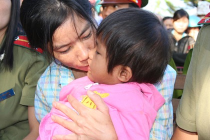 Những hình ảnh day dứt tại phiên xử vụ bạo hành cháu Hảo - 8