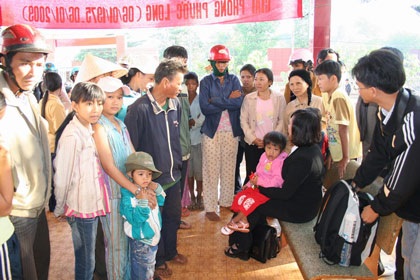 Những hình ảnh day dứt tại phiên xử vụ bạo hành cháu Hảo - 1 Những hình ảnh day dứt tại phiên xử vụ bạo hành cháu Hảo - 1