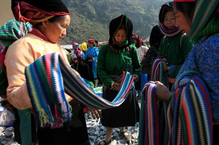 Chợ Tết trên lưng chừng trời - 13 Chợ Tết trên lưng chừng trời - 13