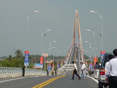 Khánh thành cây cầu "made in Vietnam" đầu tiên - 1